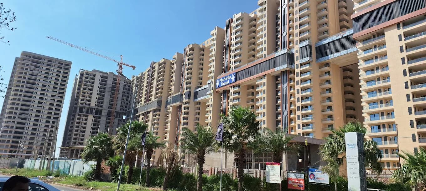 Marbella Grand 16